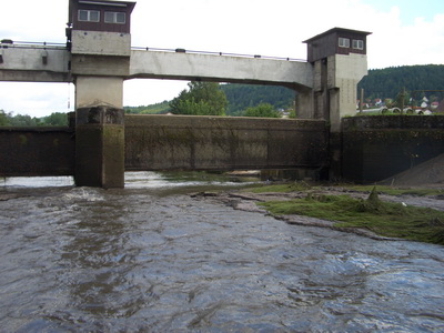 Staulegung an einer Wasserkraftanlage in der Nagold